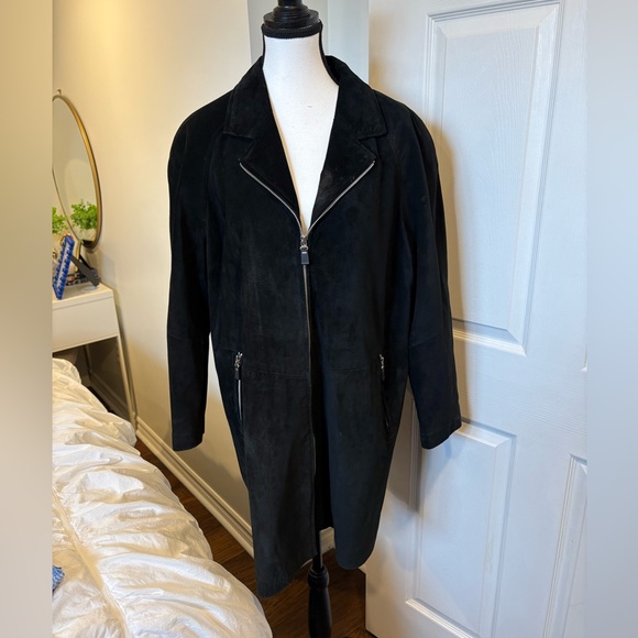 Danier Jackets & Blazers - Danier Genuine Leather Suede Coat-Black Longline Zip Jacket